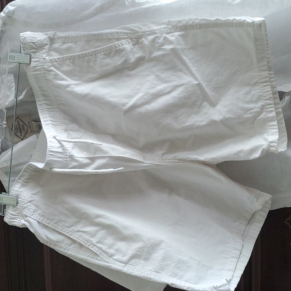 EUC white button up w shorts - Picture 4 of 4